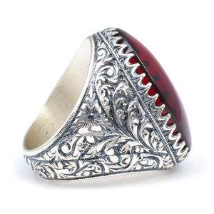 Bague signet élégante pour homme en argent sterling 925 avec pierre ovale rouge naturelle pressée et sertie en clos, idéale comme cadeau - Product Image 2