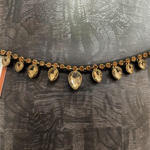 Diadema de Lujo para Caballo con Cristales Dorados en Forma de Lágrima, Elegante Accesorio de Brida Inglesa con Pedrería - Product Image 2