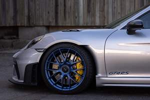 2024 718 Cayman GT4 RS, Motor de 4.0 Litros y 6 Cilindros en Línea, Paquete Weissach, Frenos de Cerámica Compuesta - Product Image 2