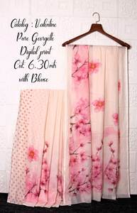 Saris en soie Georgette Pallu à impression numérique traditionnelle avec chemisier - Product Image 2