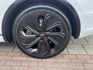 Clean 2020 L E X U S LX 570 edición blanca SUV 5.7L modelo LX 570 vehículo barato en venta - Product Image 4