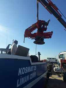 Grúa Puma de alta calidad, pluma hidráulica de nudillo, entrega rápida, grúa de cubierta marina de nueva condición con componentes de engranaje de bomba de núcleo - Product Image 6
