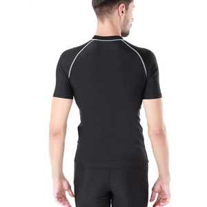 Rashguard vente en gros, manches courtes, MMA Rashguard, vêtements imprimés personnalisés, protection contre les éruptions cutanées pour hommes - Product Image 2