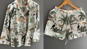 Conjunto de Pijama Corto de Algodón Estampado a Mano con Diseño Floral Marrón para Mujer, Ropa de Dormir de Verano con Ribete Blanco, Estilo Boho - Product Image 4