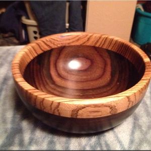 MÉLANGE PARFAIT POLYVALENT ARTISANAL Bol à pâte en bois fait à la main pour fruits ou salades Bol de ferme rustique vintage de haute qualité - Product Image 6