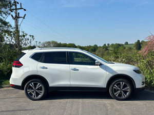 USED LHD/RHD 2019 NISSAN X-TRAIL 1.3 DIG-T N-CONNECTA - Product Image 2
