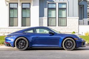 Porsche 911 Carrera 4 GTS 2024 Usado, Volante a la Izquierda/Derecha - Product Image 4