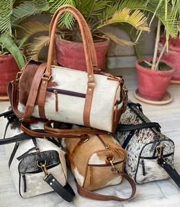 คอลเลกชันใหม่หนังวัวกระเป๋าเดินทางกระเป๋าหลายใช้ผมบนหนังขนแฮนด์เมดกระเป๋าUnisexกระเป๋าเดินทางขนาดใหญ่หลายใช้ - Product Image 5