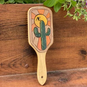 Vintage Hand Painted Wooden Hair Paddle Brush Hot Selling Bamboo Paddle Hair Comb Western Style Daily Use Hair Accessories