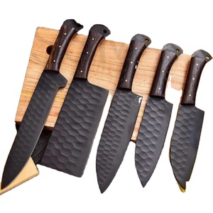 Juego de Cuchillos de Chef Profesionales de Acero al Carbono de 5 Piezas, Marca Ahmad Fabric, Hechos a Mano, Mango de Resina, Funda de Cuero, Diseño Moderno, Personalizable - Product Image 1