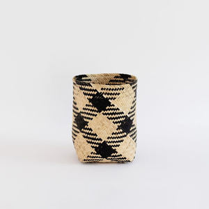 Cute seagrass straw pen storage holder top selling natural sea grass <b>pencil</b> basket container - Product Image 2