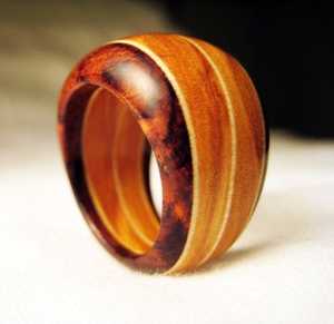 Bagues en bois faites à la main de style vintage SAMI HANDICRAFTS SH-WFR-1994, polies à la main, nouveau design américain, certifiées IGI - Product Image 4