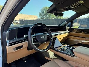 Offre Spéciale : Cadillac Escalade Iq Sport 2025 d'occasion – Prêt à être expédié - Product Image 2
