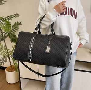 Custom PU Leather Travel Weekender <b>Overnight</b> Duffel <b>Bag</b> Gym Sports Tote Duffle <b>Bag</b> for <b>Men</b> - Product Image 3