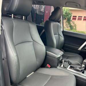 TO-YO-TAA Prado USADO de 2021 - Product Image 3