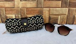 Étui à lunettes en coton imprimé de logo personnalisé avec aimant à rabat, fermeture à glissière protection supérieure contre les rayures, la poussière et les rayons UV - Product Image 6