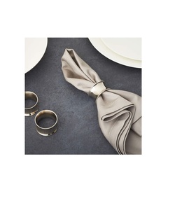 Rond de serviette en métal décoratif unique pour mariage élégant thème de la salle à manger accessoire fait à la main pour des arrangements de banquet élégants et élégants - Product Image 4