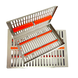 กล่องอบฆ่าเชื้อขนาด 11" x 7" x 1.25" พร้อมแผ่นซิลิโคนสีส้มแบบถอดได้ กล่องสเตอริไลเซชั่นสแตนเลสคุณภาพพรีเมียม มีช่องใส่ของ 20 ช่อง - Product Image 1