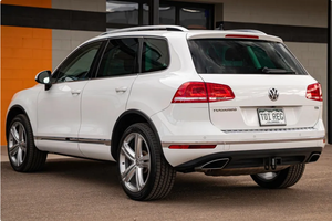 USADO, CONDUCCIÓN IZQUIERDA, ENTREGA RÁPIDA |   CONDUCCIÓN DERECHA |   Volkswagen Touareg Executive TDI 2016 con 19K Millas - Product Image 3