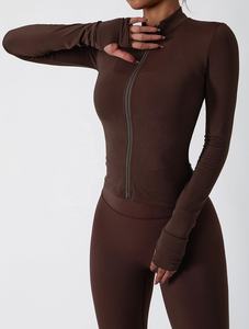 Conjunto Deportivo de Tres Piezas para Mujer, Leggings de Cintura Alta Sin Costuras, Sujetador Deportivo y Top Corto, Ropa de Entrenamiento - Product Image 5