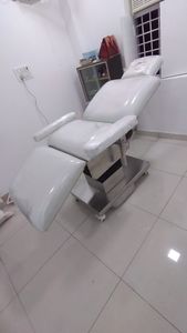 Table électrique de dermatologie - Product Image 5