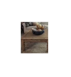 Table basse en bois construite en bois massif offrant une robustesse durable et une présence élégante dans le salon - Product Image 1