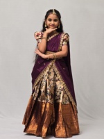 Nouvelle Collection Broderie-Soie Lehenga Choli avec Belle Butta Dupatta pour Filles Disponible à un Prix Abordable