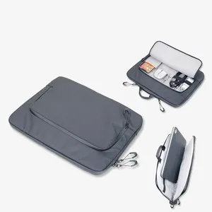 Custodia Nera per Computer da Lavoro per Gadget Personalizzati con 2 Borse Portaoggetti - Product Image 3