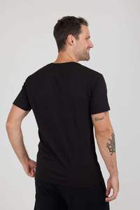 T-shirt à poche pour homme en coton décontracté à col rond à manches courtes uni avec poche poitrine, doux, respirant, coupe régulière, pour tous les jours - Product Image 3