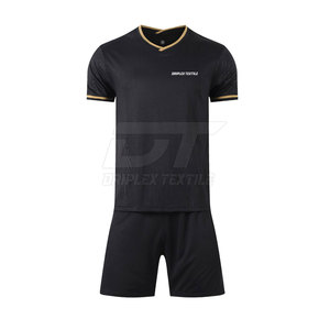 Meilleure qualité Uniforme de football Conception personnalisée Uniforme de football Vêtements d'entraînement Uniforme de football dans les vêtements de sport - Product Image 1