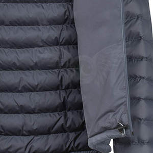 Veste matelassée d'hiver de haute qualité pour hommes et femmes à capuche légère avec fermeture à glissière tissu respirant Logo personnalisé - Product Image 6