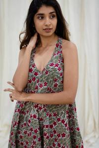 Main indienne bloc coton longue robe femme élégante fête porter robe à imprimé floral personnalisé mariée cadeau de mariage pour elle en vente - Product Image 2