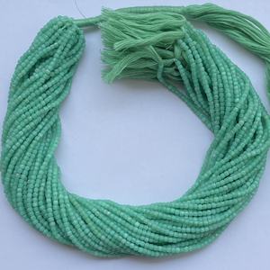 Caja de cubo de piedra de crisoprasa verde Natural de 2mm y 3mm, hebras de cuentas de piedras preciosas facetadas para fabricación de joyas de mayorista, collar DIY - Product Image 1