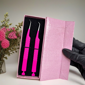 Pince à épiler GETUP BROSONS IMPEX 45 rose vif à pointe argentée en acier inoxydable, acrylique, anti-magnétique, anti-statique, pour une préhension parfaite des cils - Product Image 1