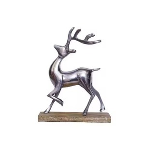 Paire de fées enneigées de table en métal royal pour la célébration de Noël et le style de la maison de vacances - Product Image 4