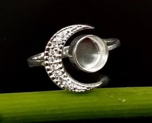 Bague ajustable en argent 925 véritable avec lunette en forme de demi-lune et cendres en résine Bijoux tendance pour le bon travail. - Product Image 5