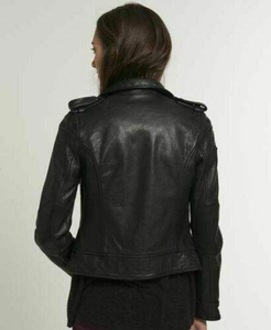 Chaqueta de cuero para mujer de gama alta Premium elaborada en piel de oveja Detalles de moto clásicos con cuello alto y ajuste Delgado moderno - Product Image 6