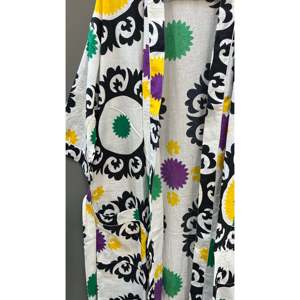 Robe kimono en coton faite à la main, imprimé Suzani, peignoir doux tissé, vêtement de nuit – Taille unique pour les familles et les demoiselles d'honneur - Product Image 3