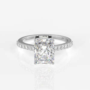 แหวนมอสซาไนต์ทรงเรเดียนท์คัท ประดับด้วยวงแหวนซ่อนรอบเพชร ทอง 14k ให้ประกายเปล่งประกาย - Product Image 6