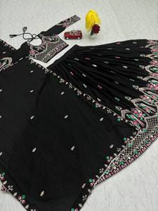 Nouvelle création : Lehenga Choli réversible en Chinon avec dupatta, couleur noire, style décontracté pour les occasions de Diwali/mariages (toutes saisons) - Product Image 5