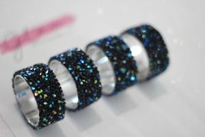 Acrylic Eco-Friendly Durable Napkin Rings with Customized Color <b>Cloth</b> Holder for Dining <b>Table</b> Decor Stocked - Product Image 4