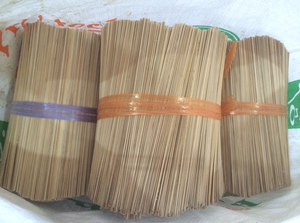 Bâtonnets d'encens en bambou premium, cœur en bambou naturel pour la fabrication d'encens, roulés à la main et exportés dans le monde entier // Mme Lily Ngo - Product Image 5
