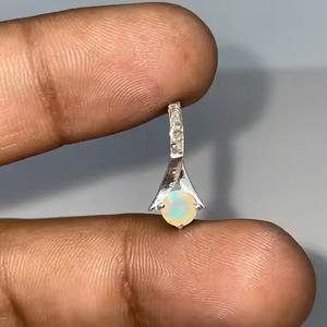 Fait à la main Vintage 925 Sterling Silver Multi-Fire Gemstone Pendentif Naturel Ethiopien Opale Diamant Alliage Mode Pendentifs Enfants - Product Image 1
