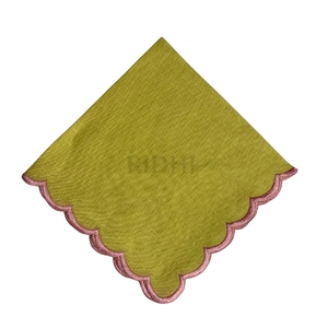 Serviettes en lin 100 % naturel, broderie artisanale verte, design festonné, style campagnard, cadeaux pour demoiselles d'honneur, pour fêtes à domicile et mariages – Meilleures ventes - Product Image 1