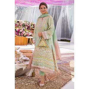 Ensembles de costumes pour femmes - Product Image 1