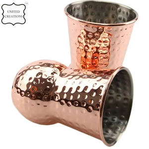 Pichet à eau en métal élégant à fonction personnalisée gobelet en verre de cuivre pur écologique nouveau design pour les hôtels pour les boissons - Product Image 6