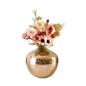 Florero martillado de Metal chapado en oro de moda, maceta con forma de brote para el hogar, sala de estar, decoración de mesa, florero hecho a mano - Product Image 1