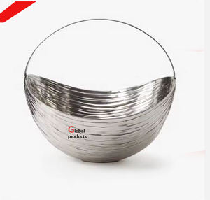 Tazón para servir comida de acero inoxidable con acabado dorado con diseño de hoja para restaurante y bar de hotel - Product Image 5