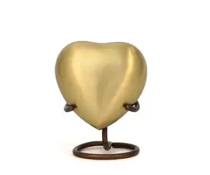 Brass Heart Shaped Cremation Urn With Black Wire Stand OEM ODM Customized Pet And Adults Cremation Urn American Style