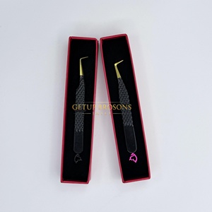 Pinzas Profesionales para Extensión de Pestañas de 90 Grados, de Acero Inoxidable con Recubrimiento de Polvo Negro y Punta Dorada con Diseño de Corazón de Diablo - Product Image 4